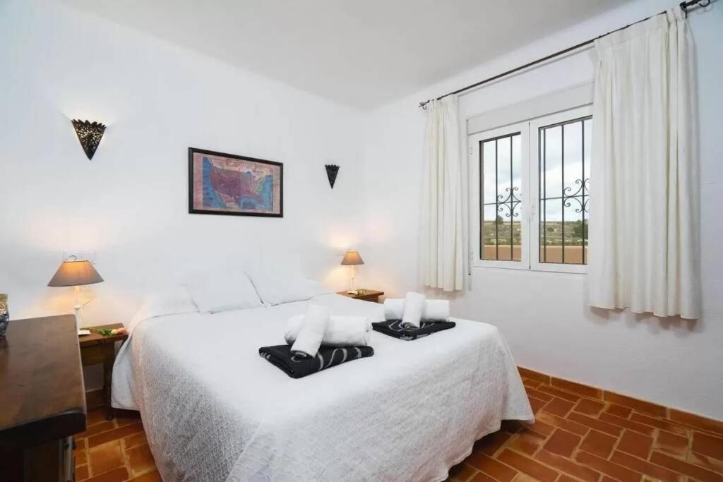 4 Persoons Bungalow Met Gemeenschappelijk Zwembad 特乌拉达 外观 照片
