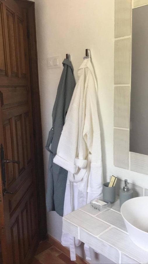4 Persoons Bungalow Met Gemeenschappelijk Zwembad 特乌拉达 外观 照片