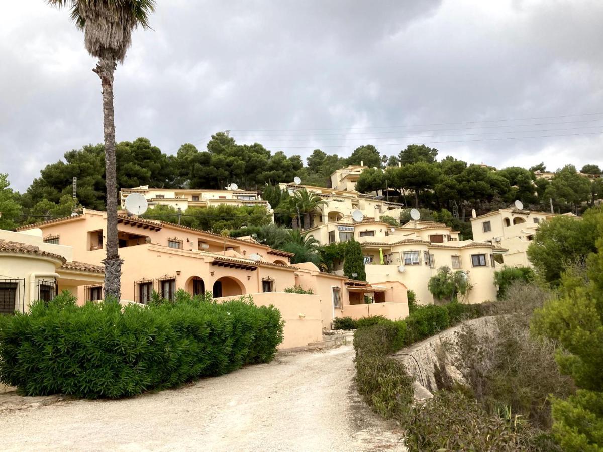 4 Persoons Bungalow Met Gemeenschappelijk Zwembad 特乌拉达 外观 照片